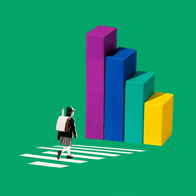Ett barn som går över ett övergångsställe mot ett färgat diagram.