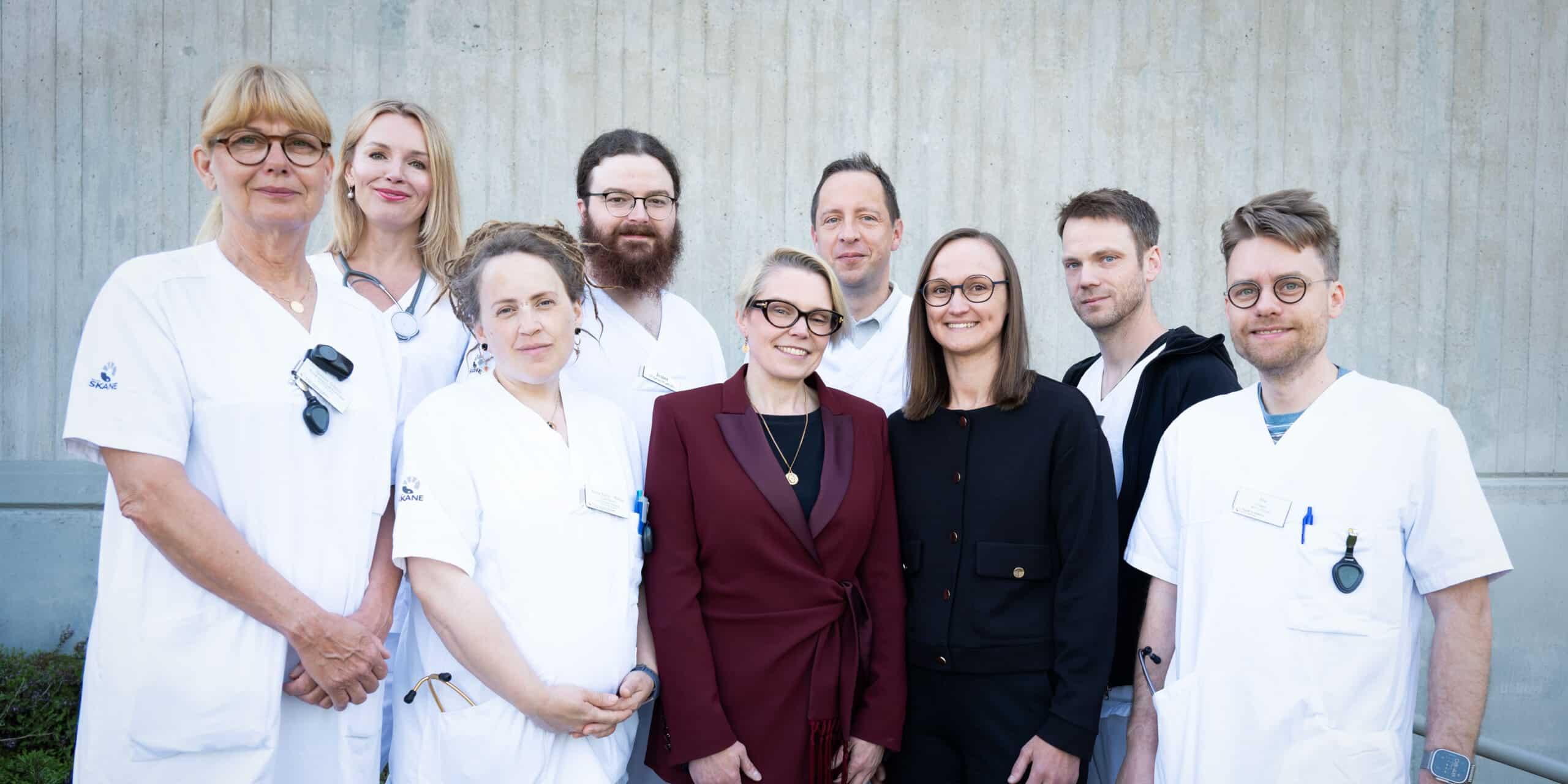 Gruppbild med Daniel Lindqvist och Marie Asp tillsammans med forskargruppen.